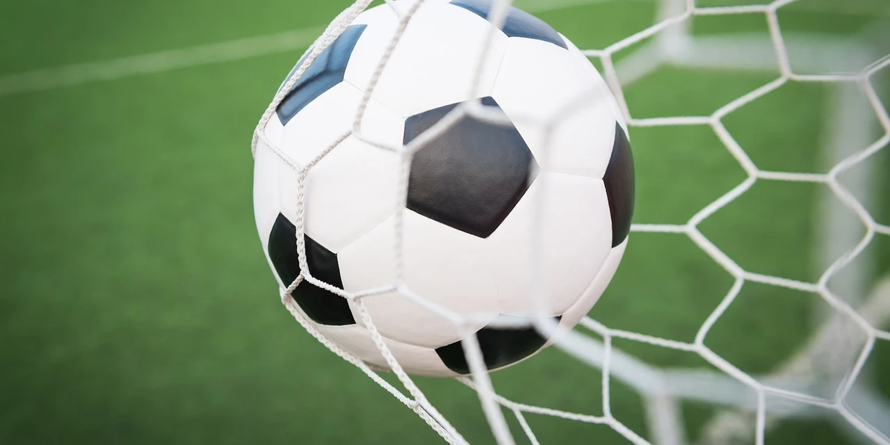 Pelo Master 35 de Futebol, Carambeí e Olinda se enfrentam no domingo