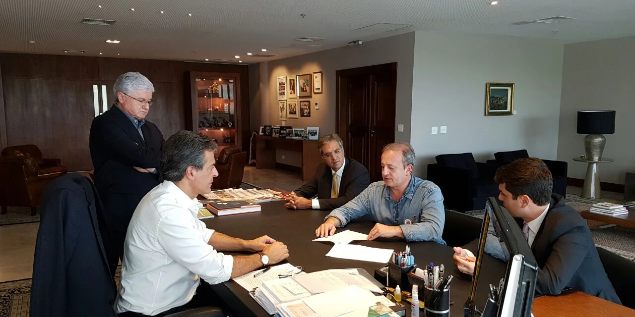 Moacyr viabiliza mais R$ 3,2 milhões para o Hospital Anna Fiorillo Menarim