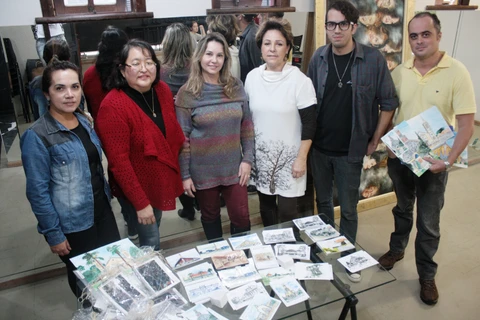 Grupo quer resgatar com arte amor por Ponta Grossa