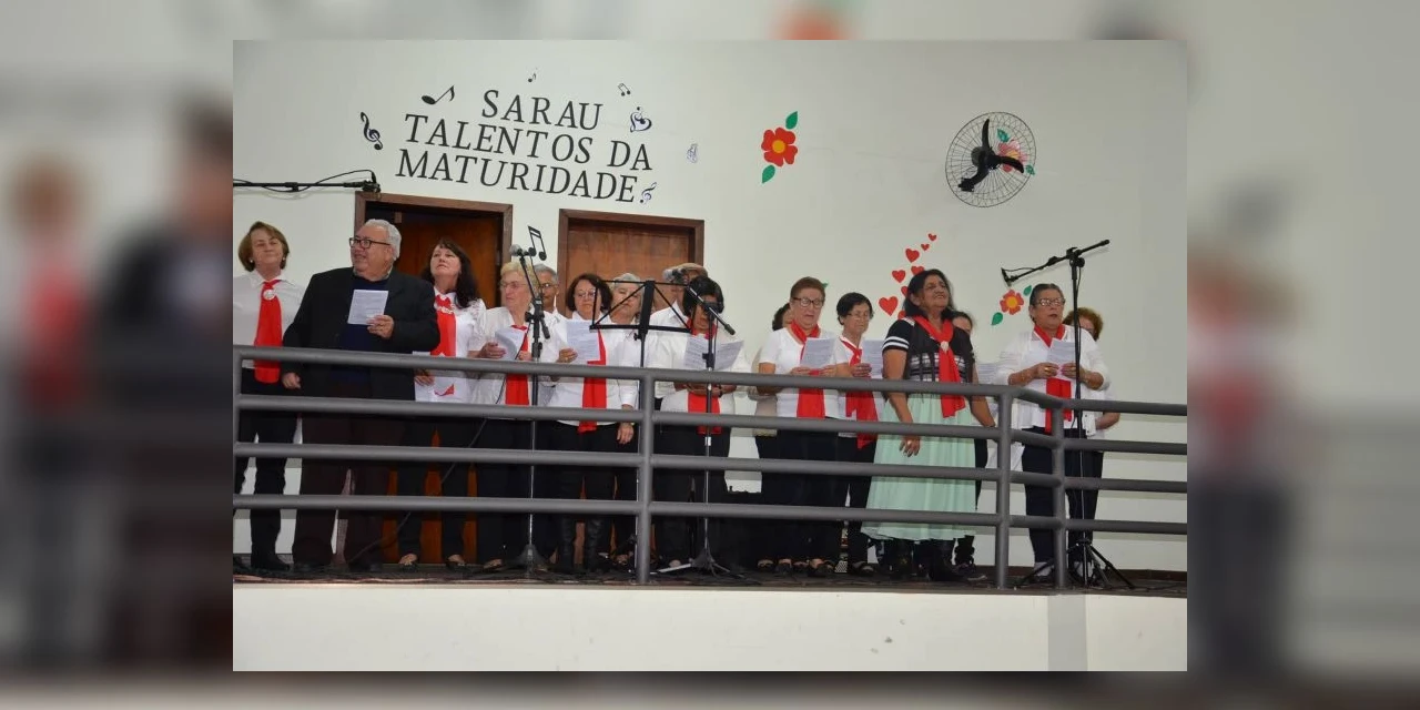 Sarau de Talentos reúne gerações de artistas