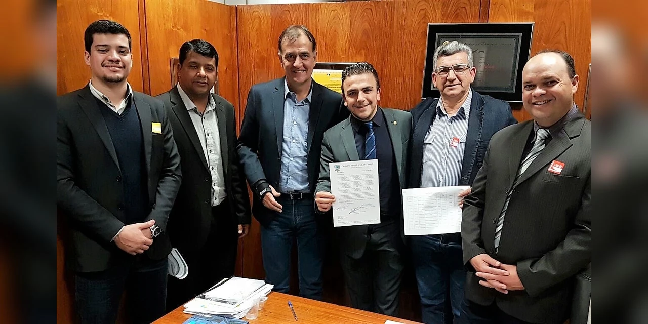 Investimentos - Prefeito obtém mais R$ 1,3 milhões em Brasília