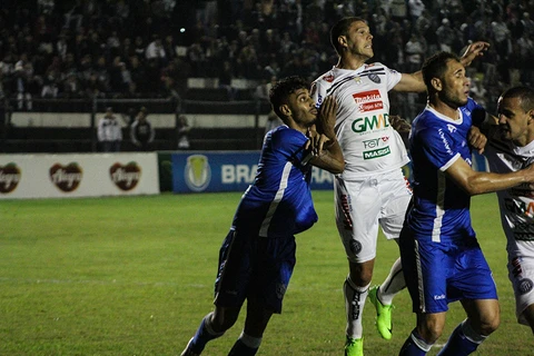 Depois de insucesso no Paranaense, Sosa reafirma importância do jogo contra Desportiva