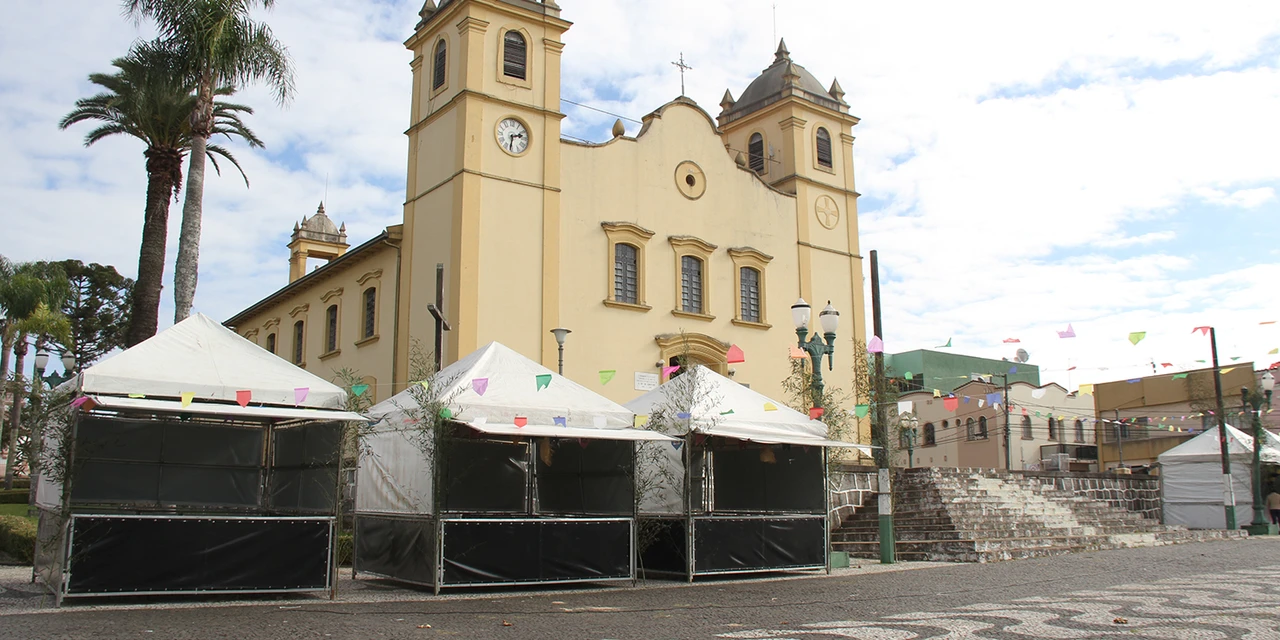 Praça da Matriz recebe Feira da Lua Julina nesta sexta-feira e sábado