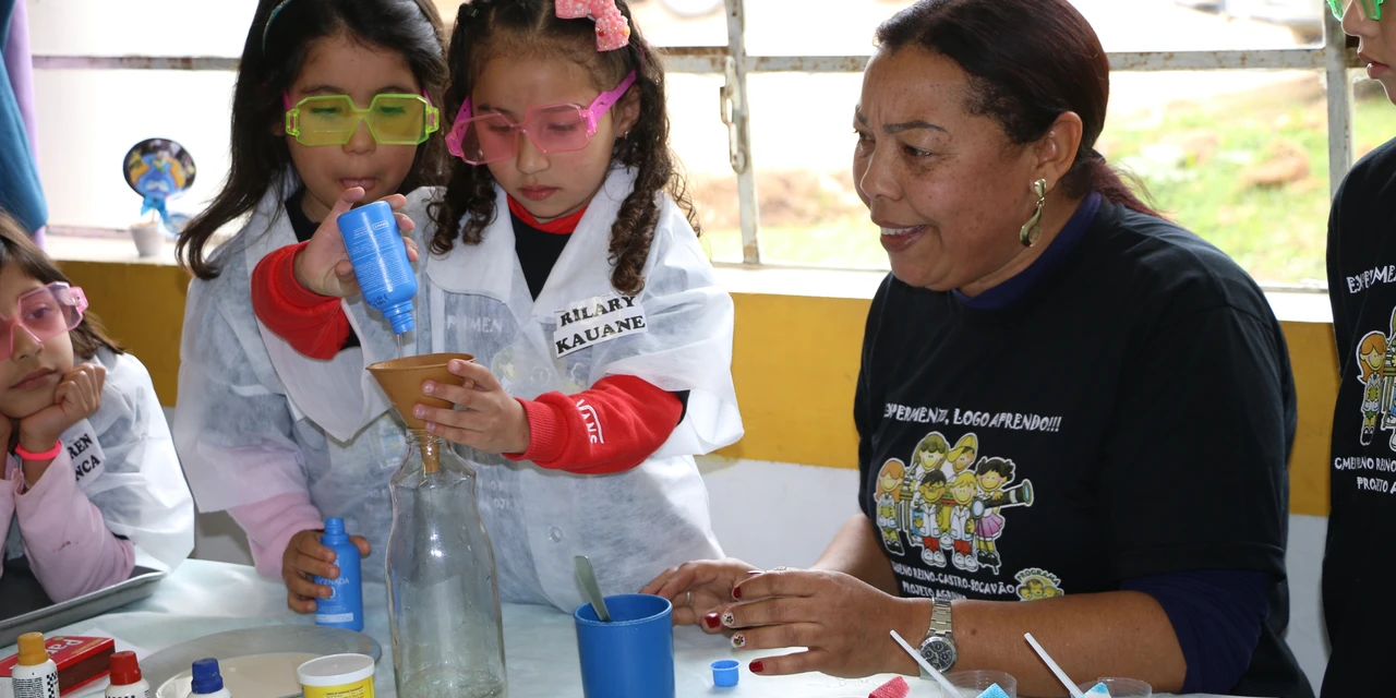 AGRINHO - CMEI Pequeno Reino apresenta Feira Cultural com o tema sustentabilidade