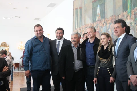 Pauliki entrega dez veículos para agricultura no valor de R$ 550 mil