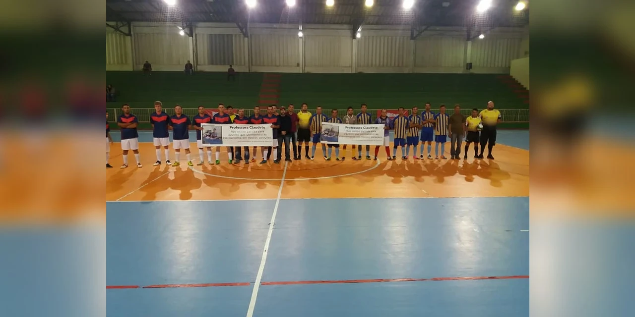 Rodada do Municipal de Futsal é marcada por homenagens à professora Claudete Daher Neufeldt