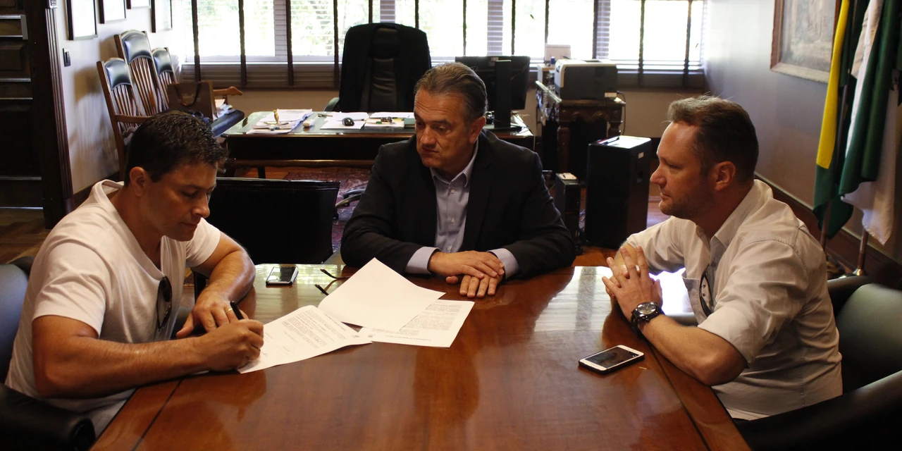 Parceria com deputados traz R$ 2,4 milhões em recursos para Palmeira