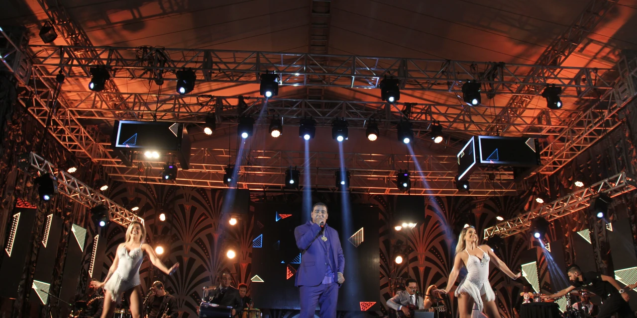 Público marcou presença no segundo dia de Expo, com Raça Negra