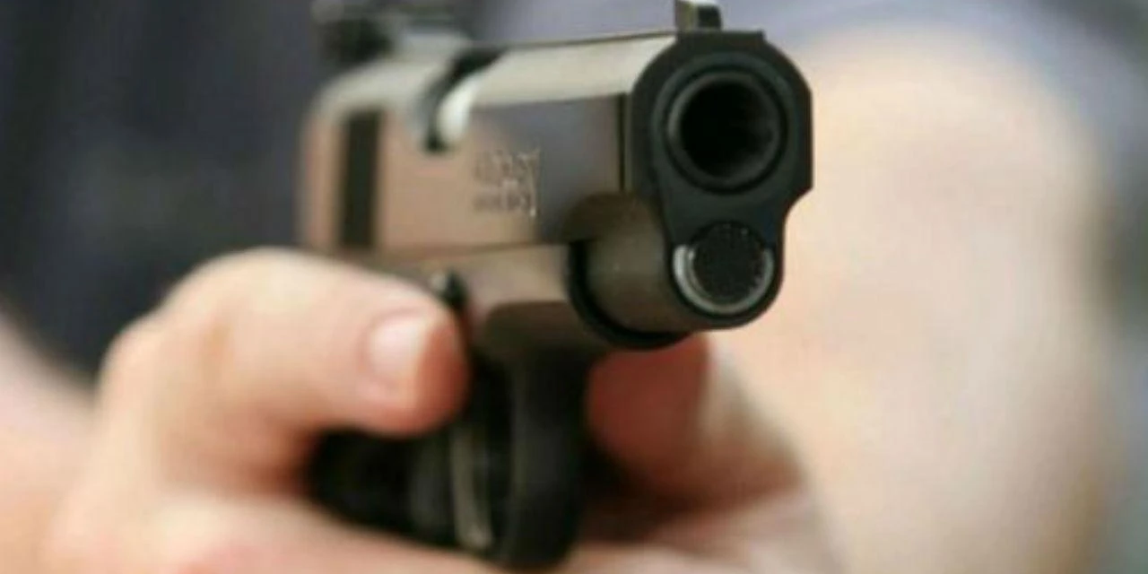 Ladrões promovem arrastão em bar da Vila Sabará