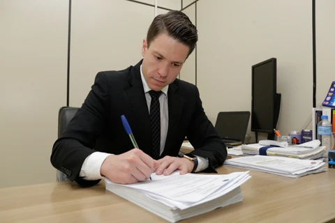 Mais de 9 mil inadimplentes serão notificados em Diário Oficial