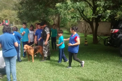 Em Ponta Grossa, Polícia Militar participa da Semana de Conscientização do Autismo