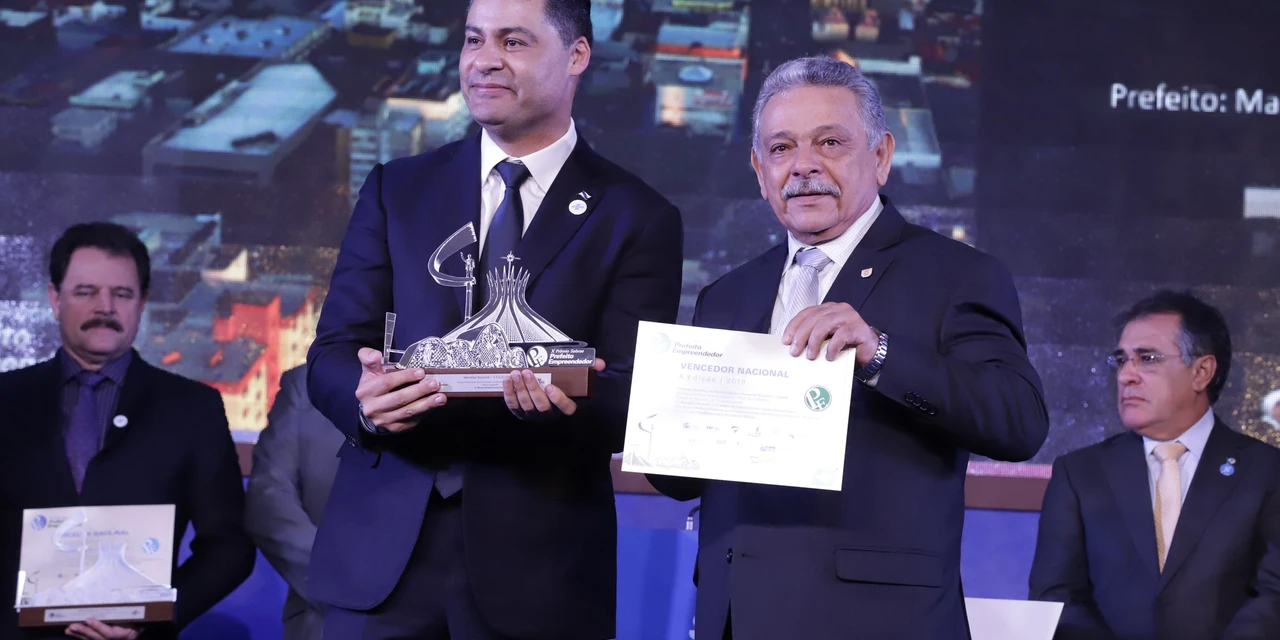 Gestores de Carlópolis e Ponta Grossa conquistam Prêmio Sebrae Prefeito Empreendedor