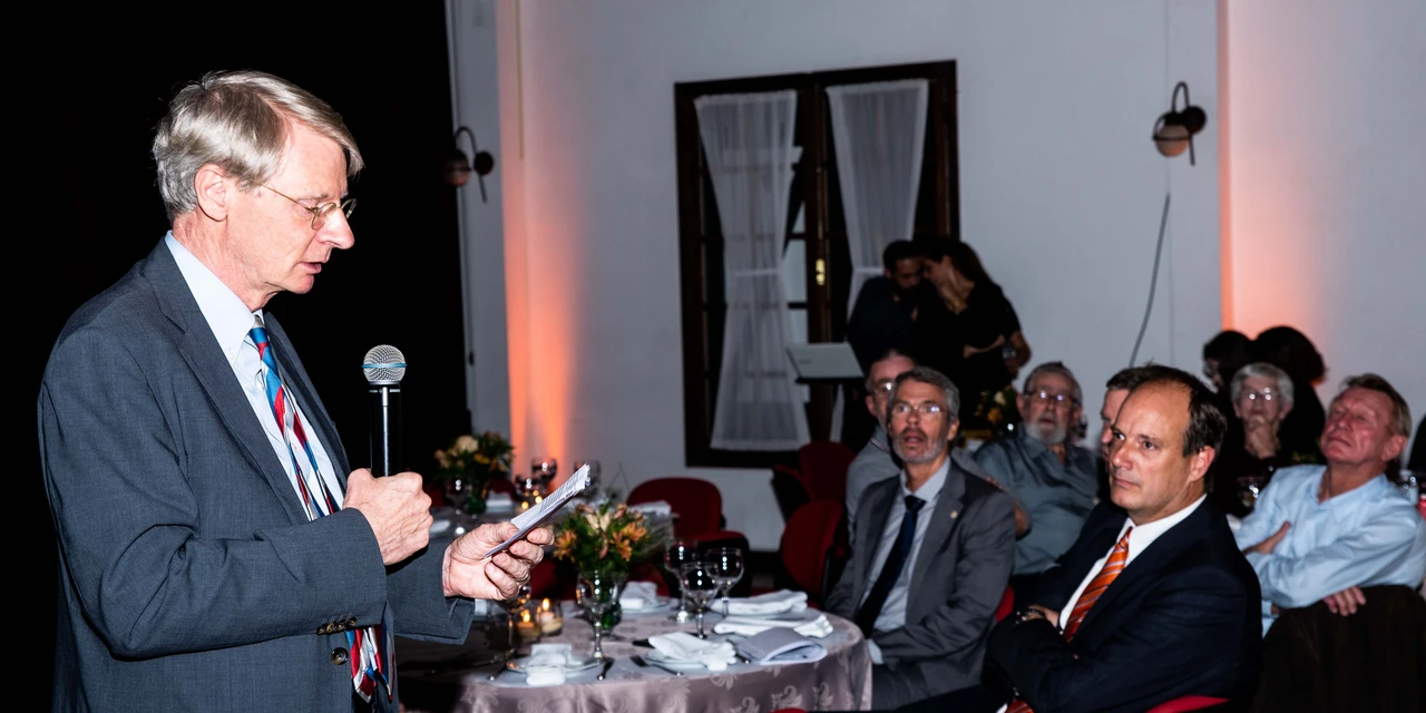 Embaixada holandesa visita Memorial da Imigração Holandesa