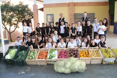 Feira Verde promove conscientização e troca de recicláveis no Colégio Positivo