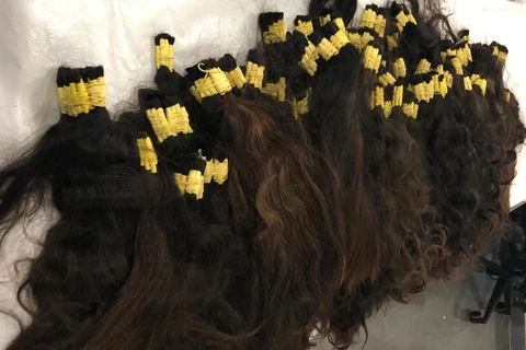 Receita Federal apreende 13 kg de cabelos em Aeroporto de Foz do Iguaçu