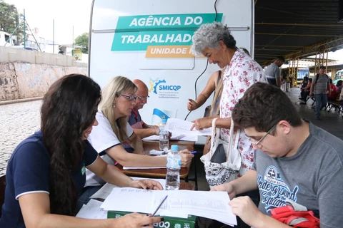 “Mini Feirão da Qualificação, Emprego e Renda” reúne 362 pessoas no terminal Central