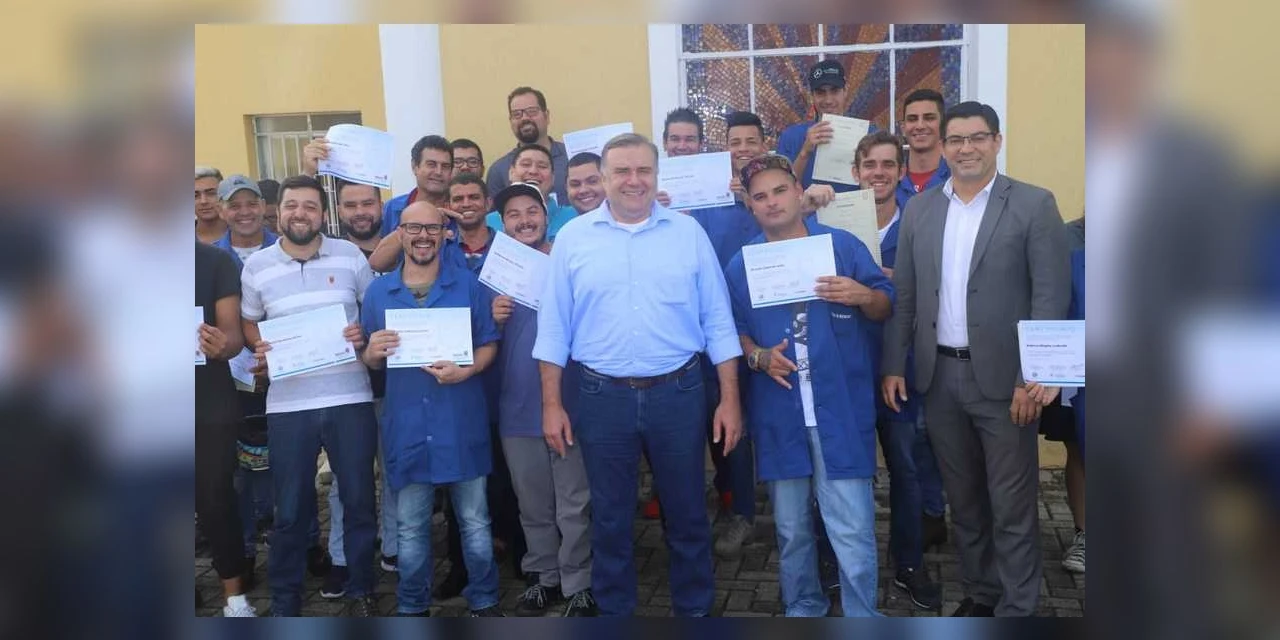 Carretas do Conhecimento qualificam mais 44 trabalhadores