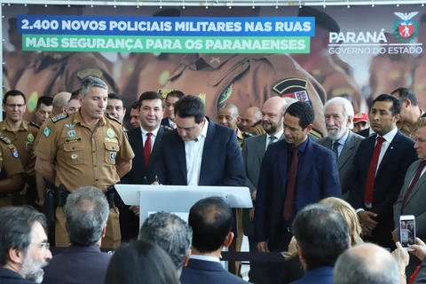 Governo inicia concurso para contratar 2.400 militares