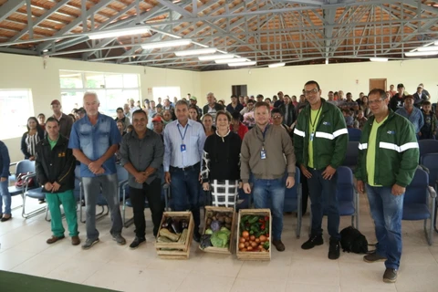 Mais de 160 produtores assinam contrato com a Prefeitura para o programa Feira Verde 2020*