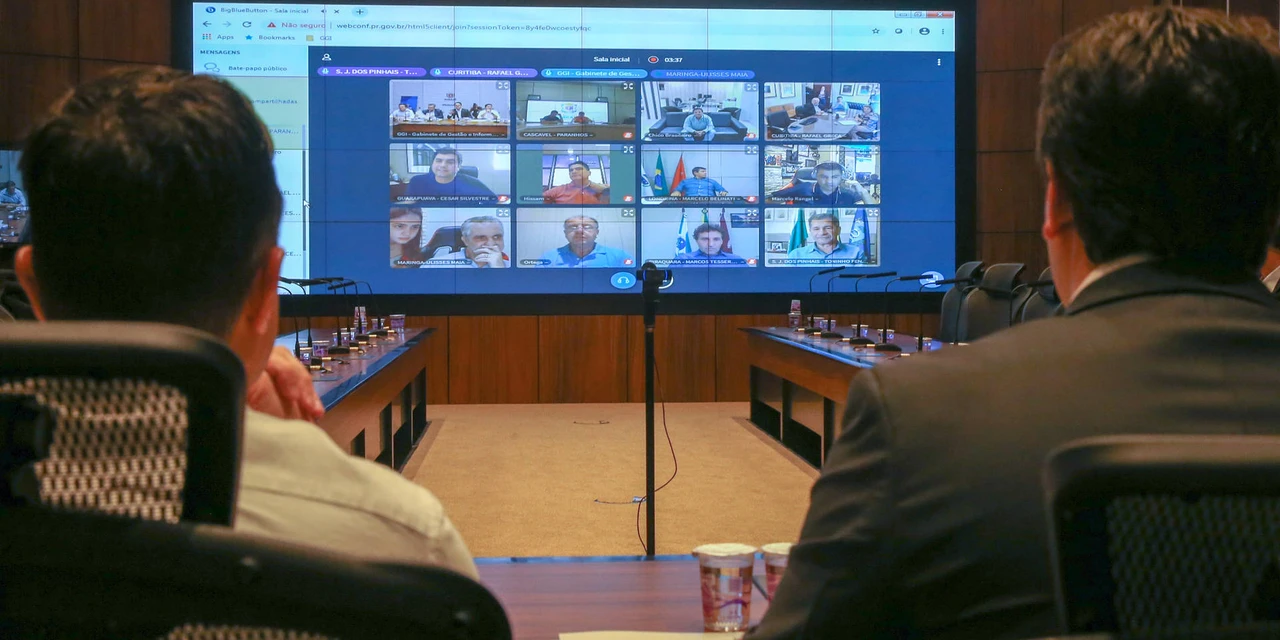 Governo reúne prefeitos para harmonizar medidas contra a Covid-19