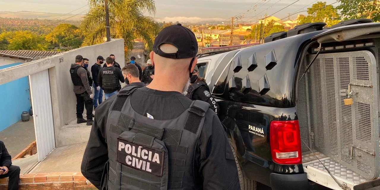 Três pessoas são presas em operação de combate ao tráfico de drogas