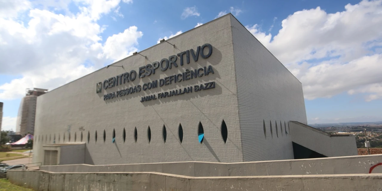 Aposentados por invalidez e portadores de necessidades especiais podem solicitar isenção no transporte coletivo