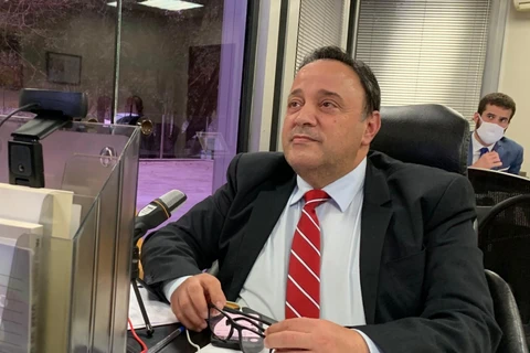 Assembleia retira por 10 sessões projeto que trata das custas cobradas nos cartórios do Paraná