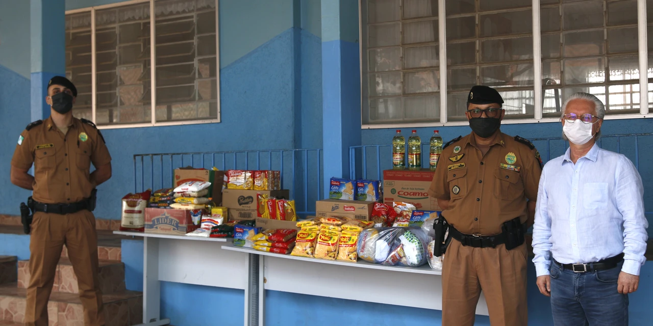 Policiais militares do 1º BPM arrecadam mais de 160kg de alimentos em prol da Guarda Mirim de Ponta Grossa