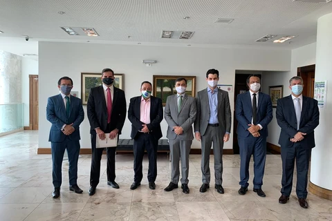 Deputado Hussein Bakri destaca investimento de R$ 820 milhões da Copel para modernizar distribuição de energia no Paraná