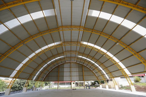 Após sete anos, escola de São Miguel do Iguaçu ganha novo ginásio de esportes