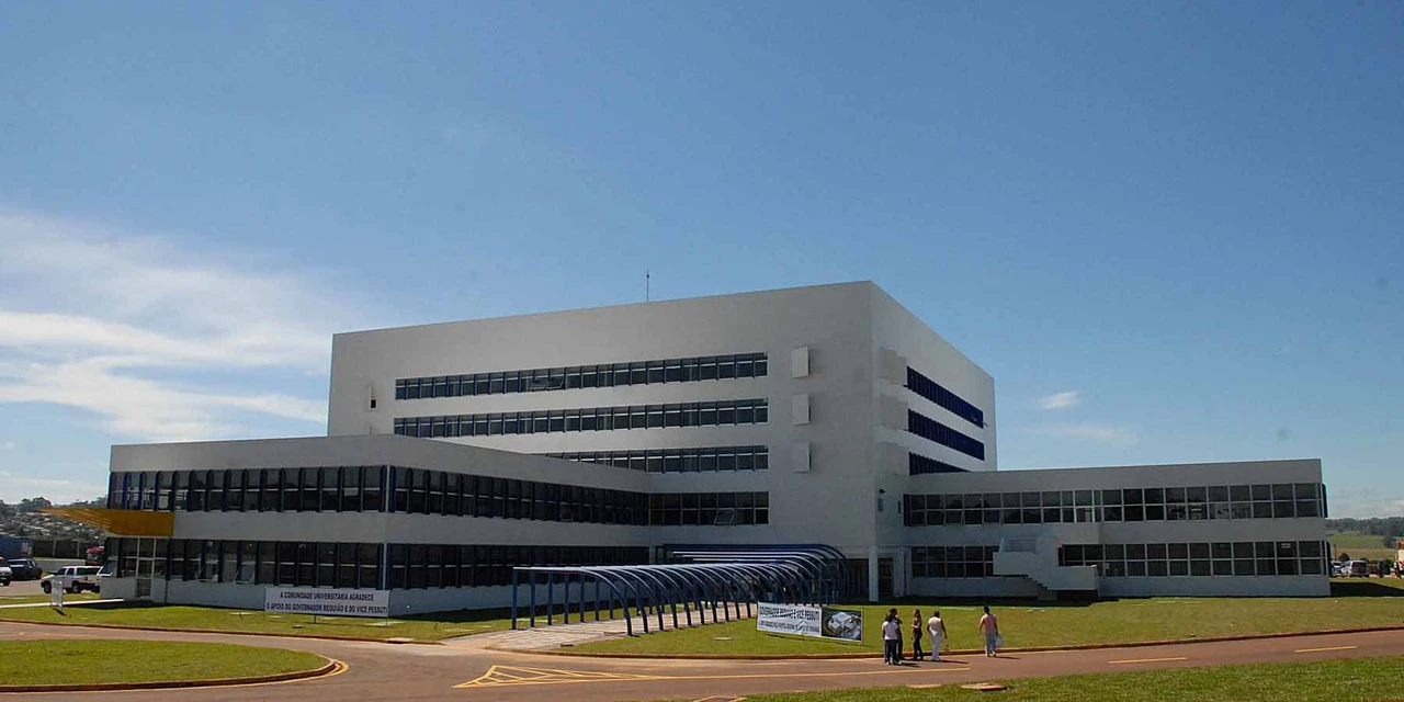 Com aumento na ocupação, Hospital Regional de Ponta Grossa reativa nove leitos clínicos na ala Covid-19