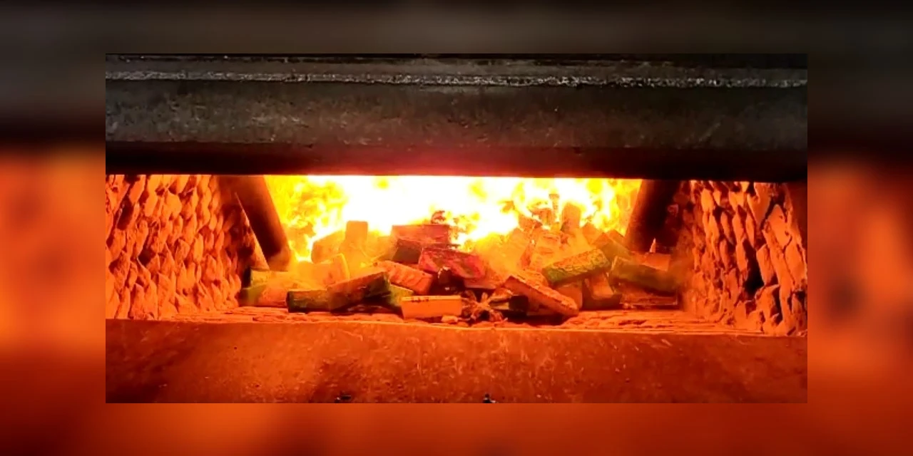 Polícia Civil incinera mais de 1,5 tonelada de drogas em Ponta Grossa