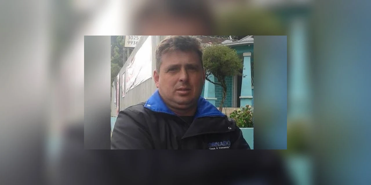 Empresário morre após bater motocicleta contra cavalo, em Ponta Grossa