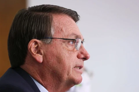 Bolsonaro parabeniza novos presidentes da Câmara e do Senado