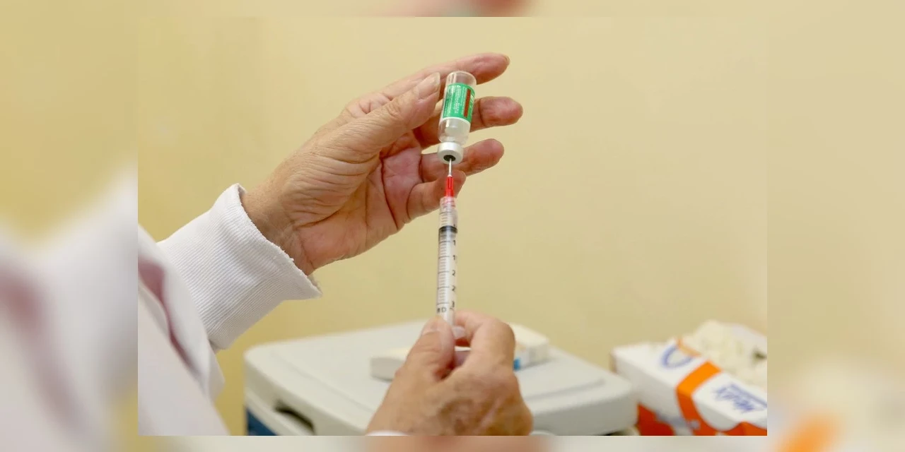 Com mais de 158 mil vacinados, Paraná aplica 66% das doses disponíveis