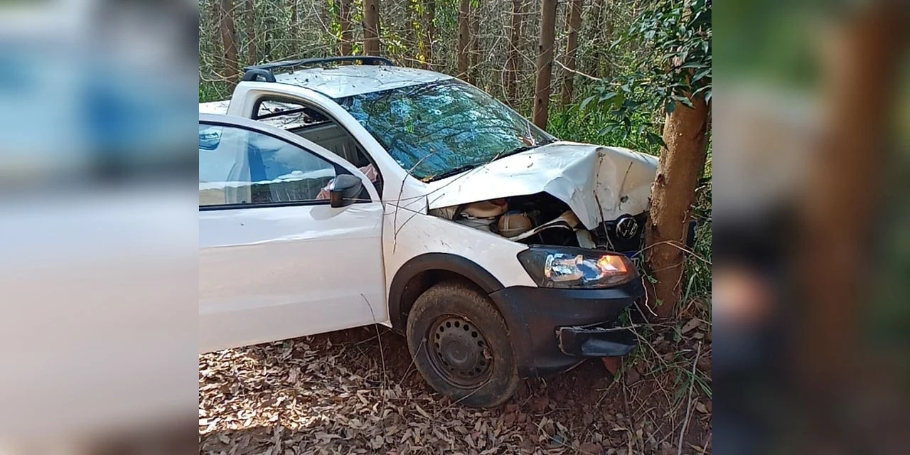 Suspeitos de roubar carro morrem baleados após confronto com policiais em Telêmaco Borba, diz PM