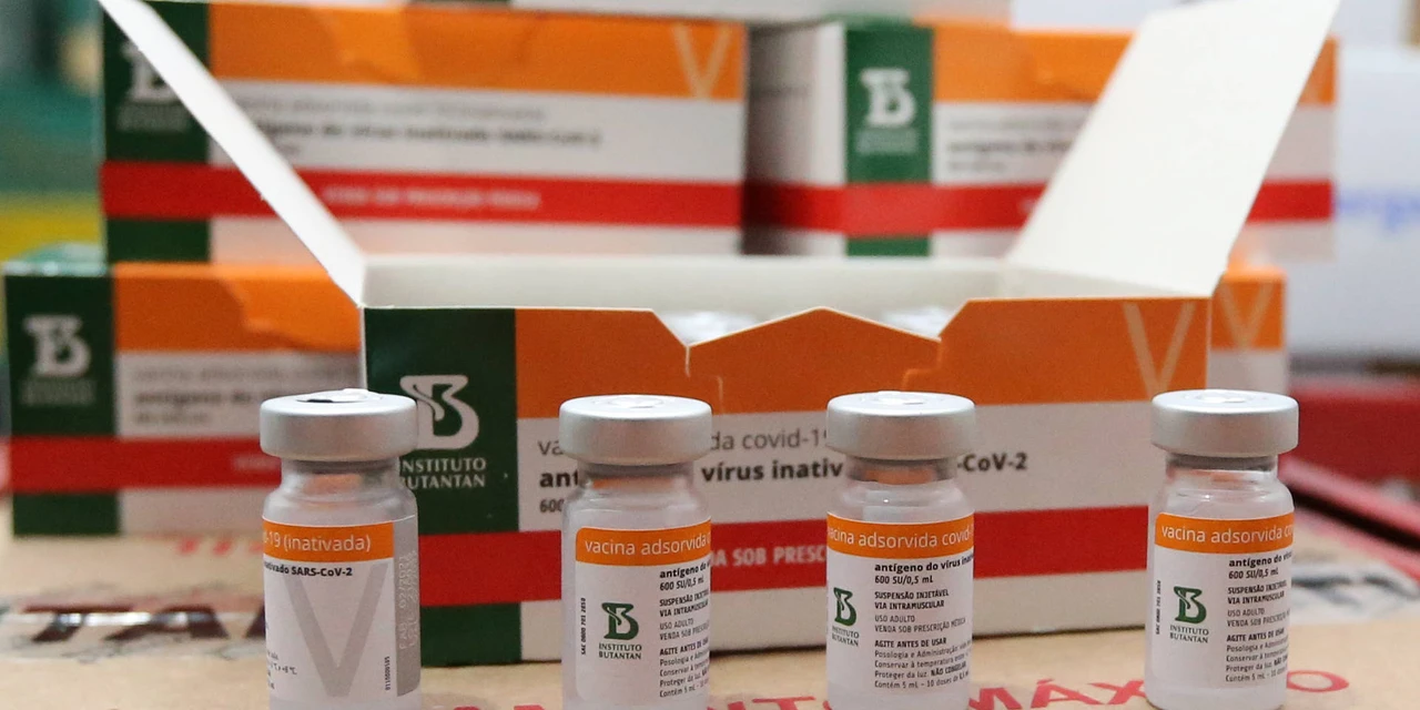 Paraná distribui novo lote de vacinas contra o coronavírus; veja divisão por regional