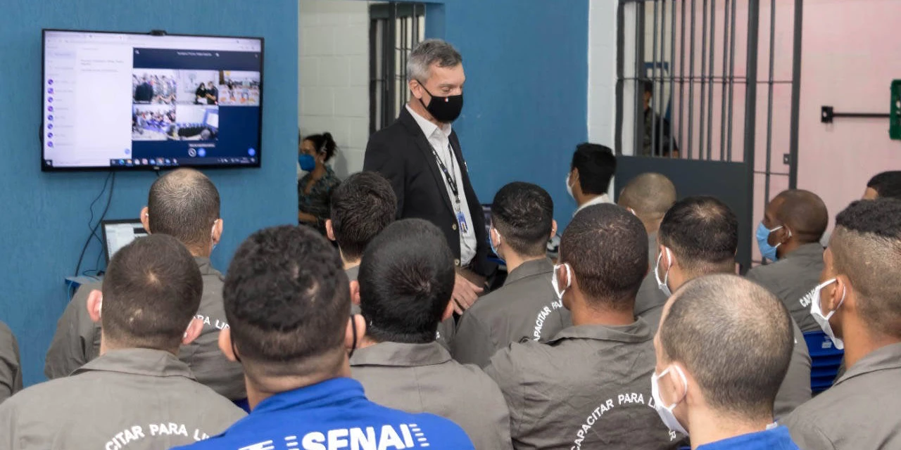 Em Londrina, presos se formam em cursos profissionalizantes e se tornam microempreendedores