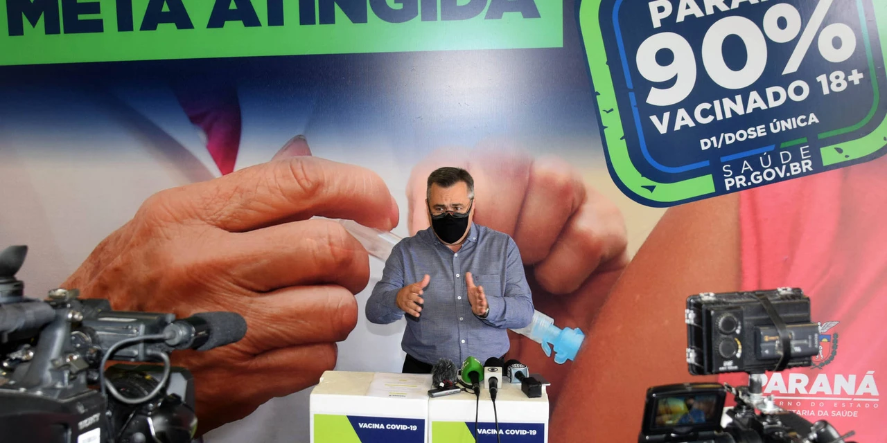 Paraná vai iniciar na próxima semana vacinação de adolescentes e dose reforço contra a Covid-19