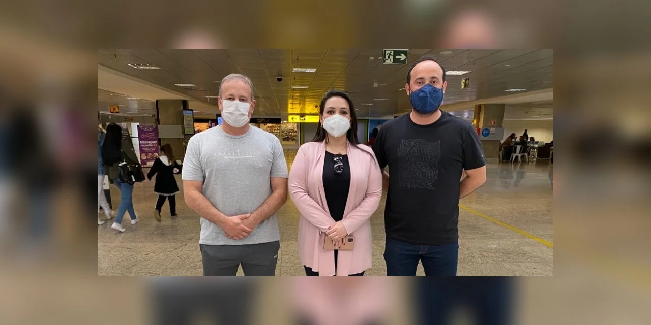 Elisangela embarca com prefeitos para Dubai e cumpre agenda em Kizad com executivos da BRF