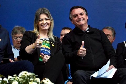 Visita do Presidente Bolsonaro ao Paraná a convite da deputada Aline foi um sucesso