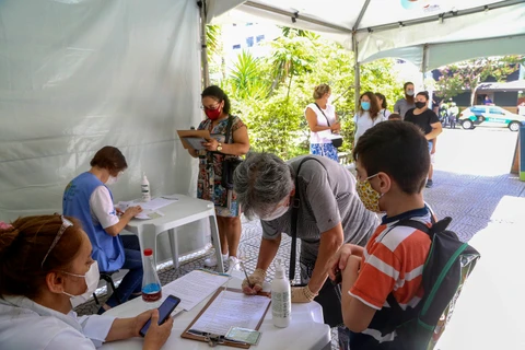 Pelo menos 133,7 mil vacinas já foram aplicadas em crianças de 5 a 11 anos no Paraná