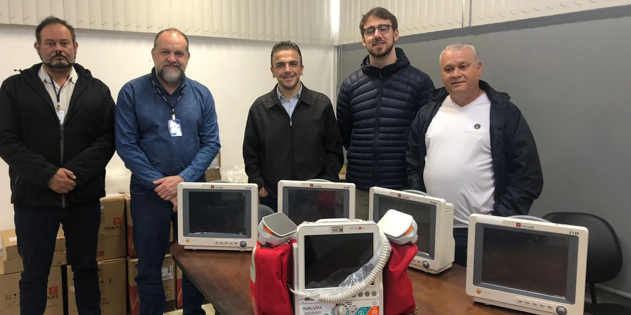 Aliel entrega novos equipamentos para a Saúde de PG