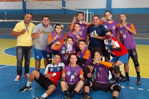 Vôlei Sub 18 de TB é vice-campeão da Liga de Voleibol do Paraná
