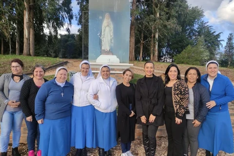 Garagem Mulher: Mabel Canto lança segunda edição do curso de auxiliar de cabeleireiro
