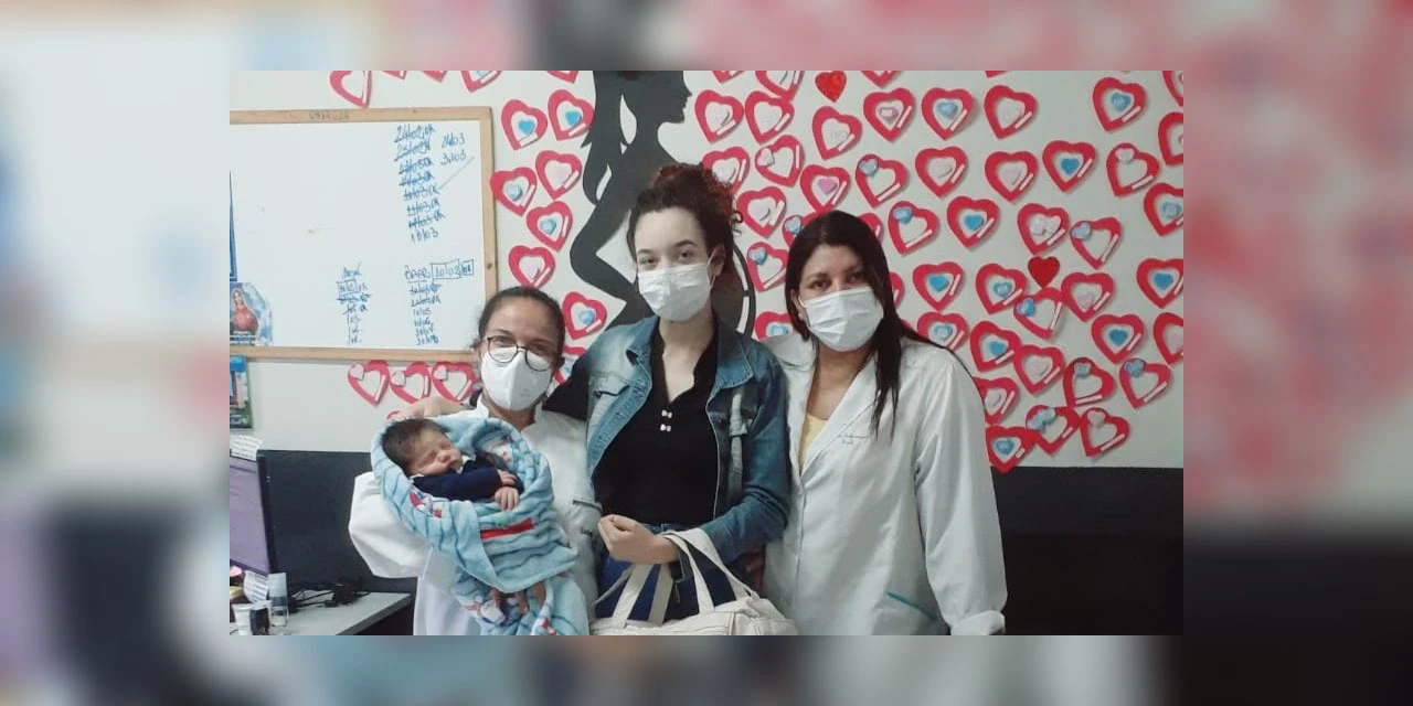 Programa Minha Mãe é 10 entrega kits