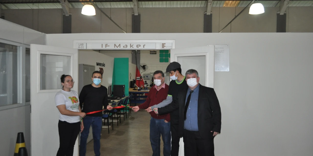 IFPR Campus Telêmaco Borba realiza cerimônia de inauguração do CIP (Centro Interdisciplinar de Pesquisa) e do Laboratório IF Maker