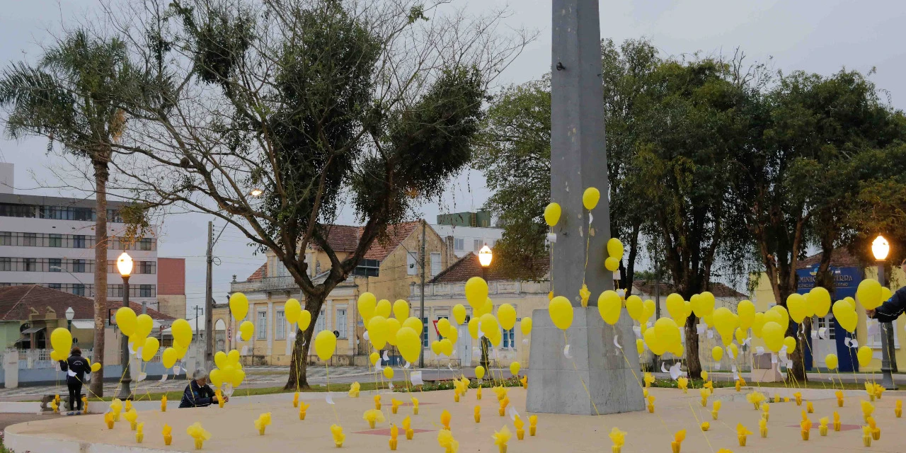 Setembro Amarelo terá caminhada e atividades na Praça Manoel Ribas
