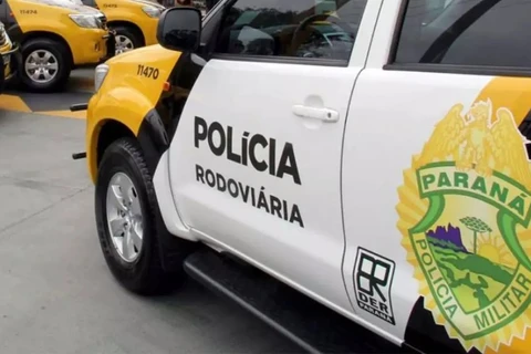 Em tentativa de roubo, assaltantes atiram contra caminhonete na PR-323, em Cianorte
