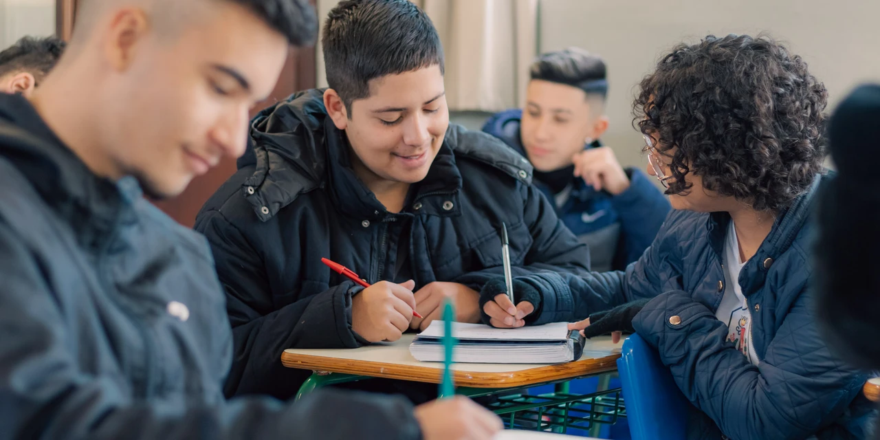 Prova Paraná Mais começa nesta semana e deve alcançar 350 mil alunos até novembro